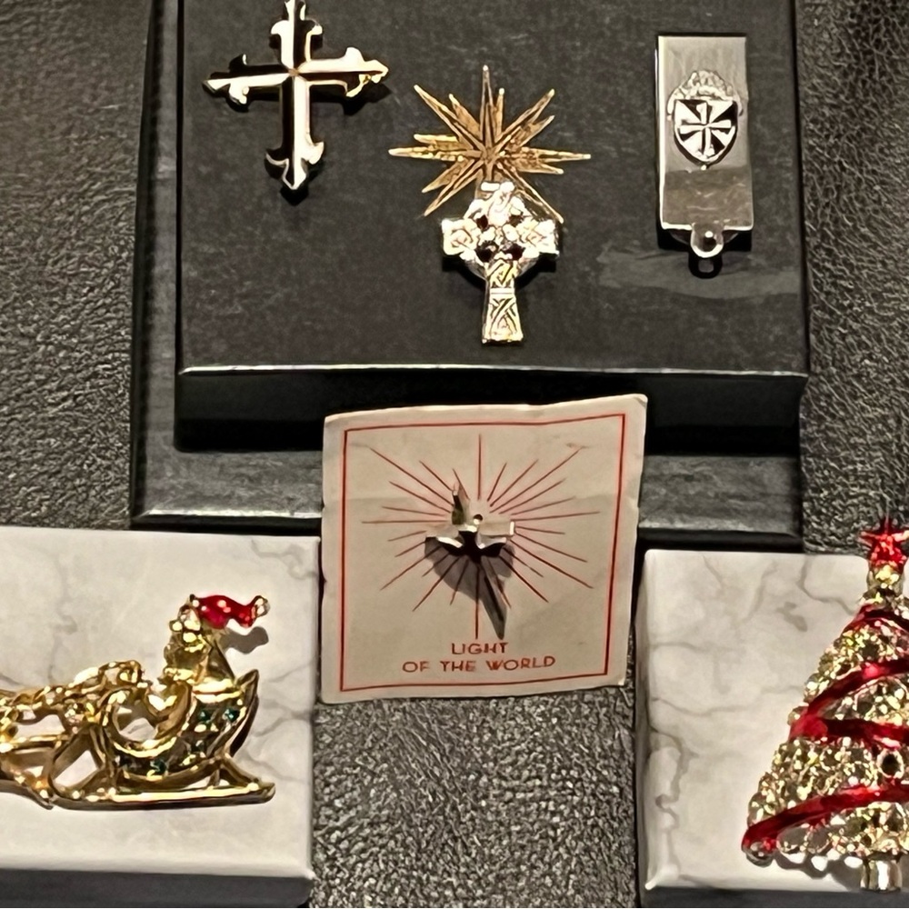 Mixed Lot of 6 Holiday Brooches Dominican Cross, Christmas Sleigh,Veritas Shield